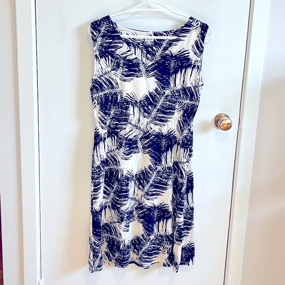 Dri-Climate Travel Dress - Picture 1 of 14